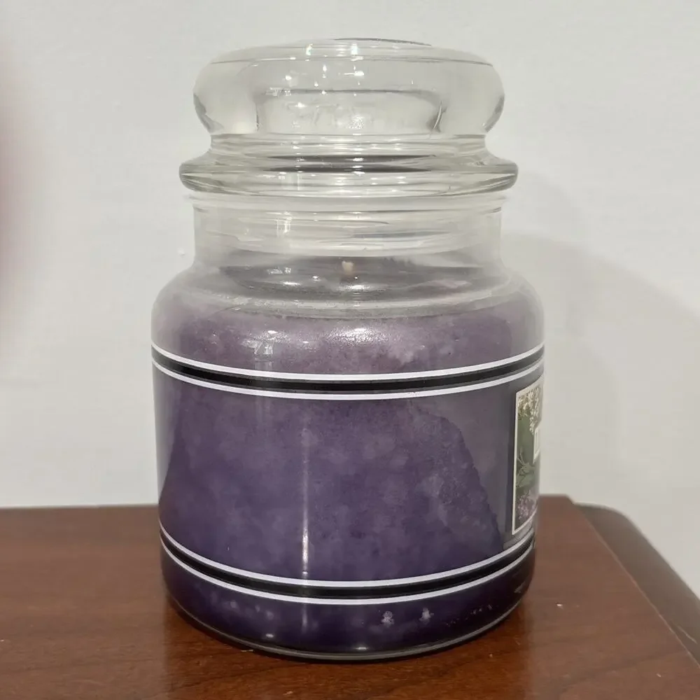 YANKEE CANDLE Lilac Blossom Medium Black Band Jar - VTG Unburned New 14.5oz